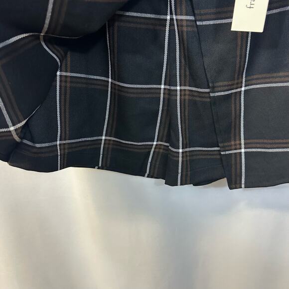 Mi Ami Francesca's Plaid Black Brown Academia Mini Skort Back Zip XS NWT - Picture 4 of 6